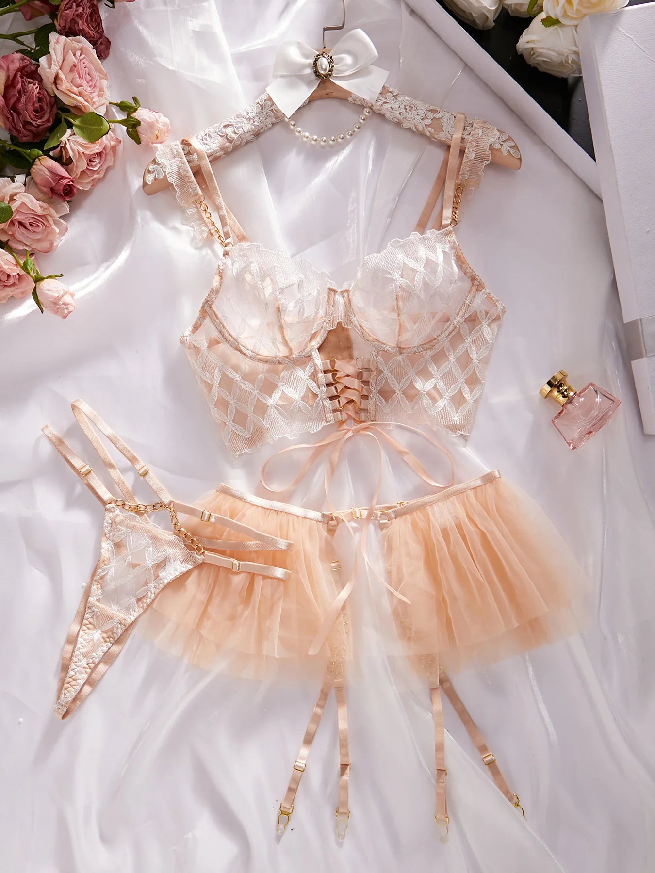 3pcs Sexy Lingerie Romantic Seductive Intamite Wear Attractive Chest Suspenders Onlyfans Kit Lace Bra Set